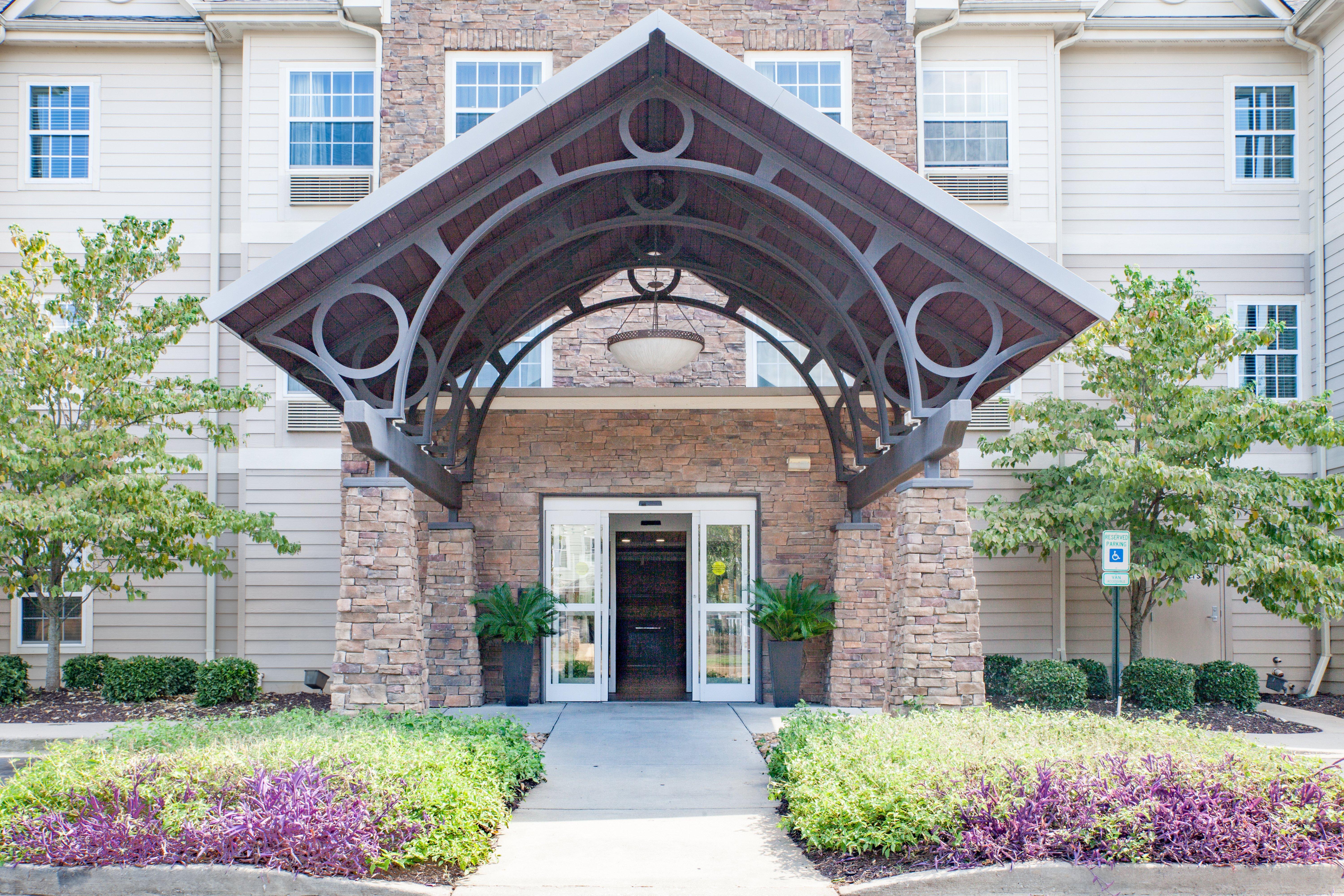 Hilton Greenville Exterior photo