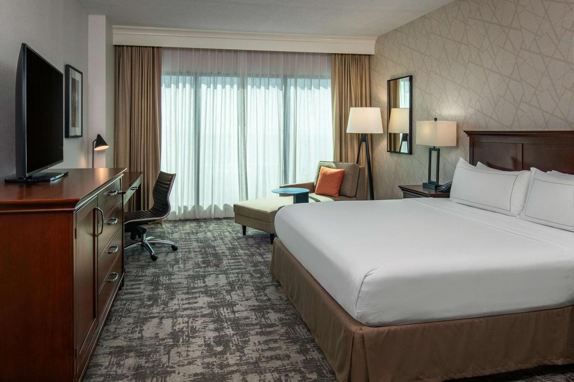 Hilton Greenville Exterior photo