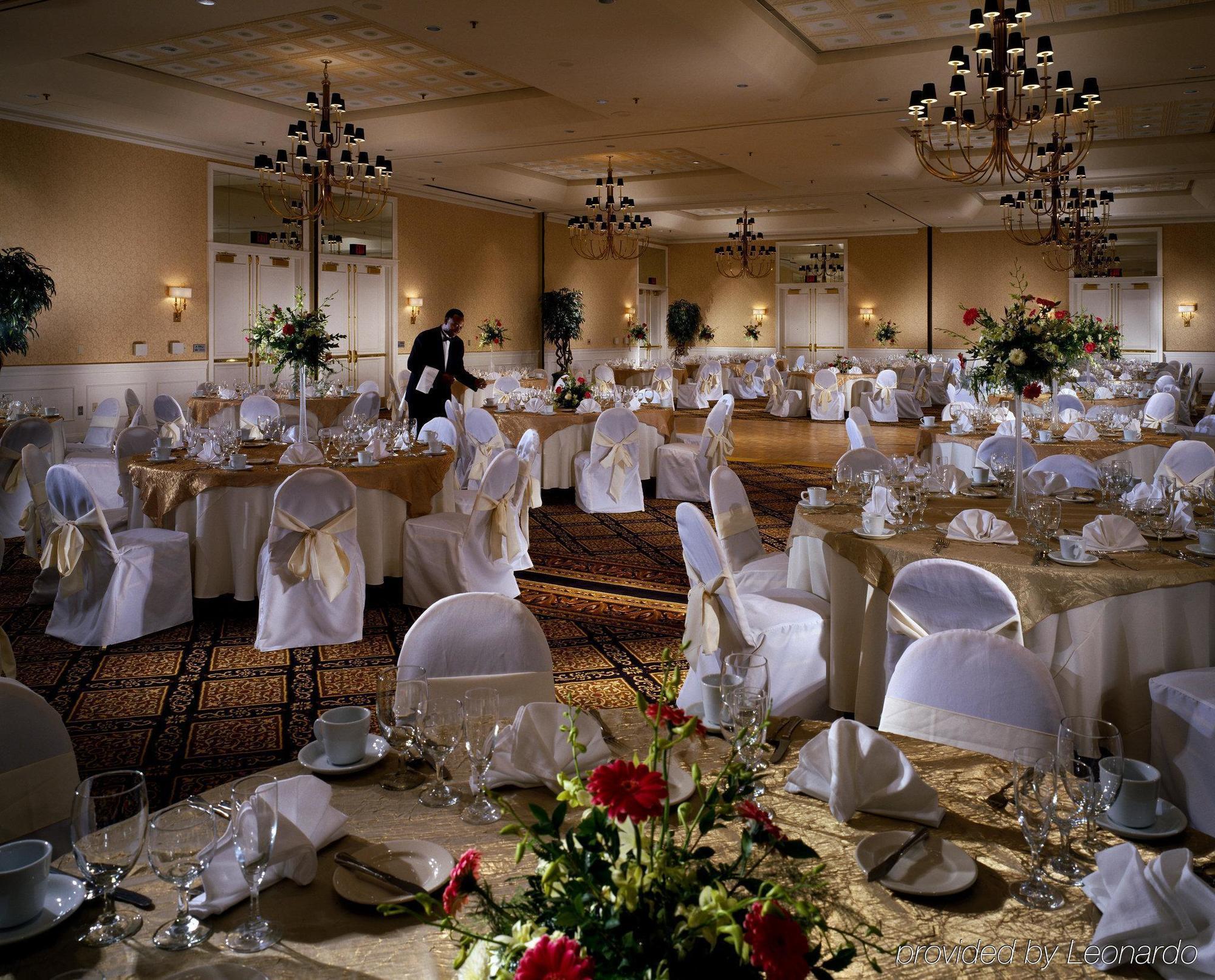Hilton Greenville Restaurant photo